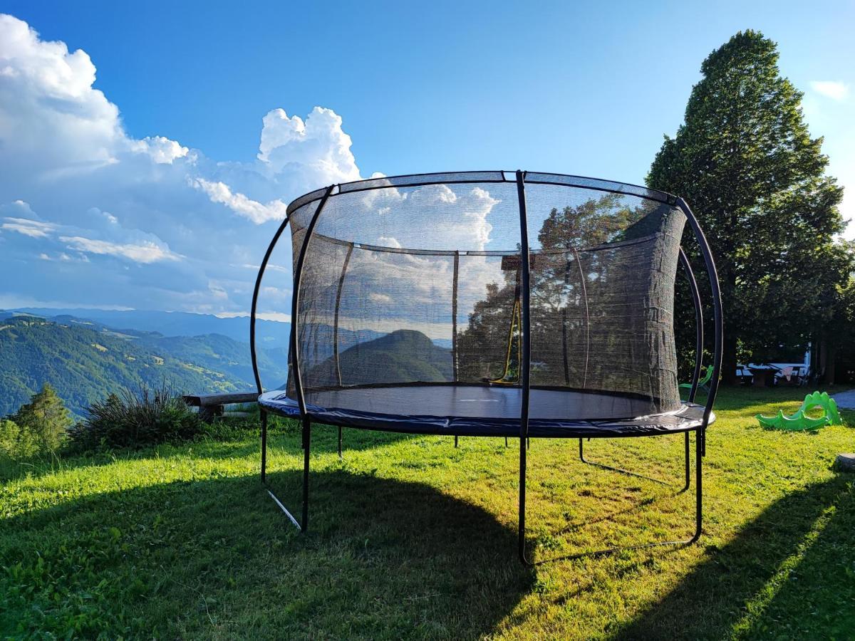 Appartamento Domacija Za Robom Cerkno Esterno foto